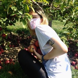 Meet your Posher, Haylee